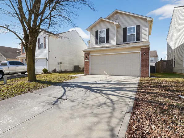 3932 Roundwood Dr, Indianapolis, IN 46235