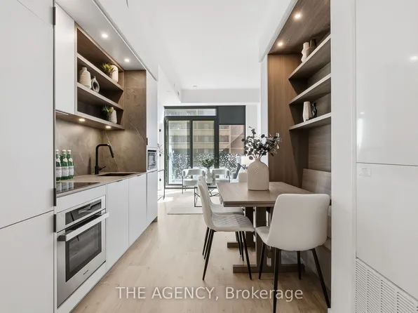 55 Charles St E #1001, Toronto, ON M4Y 0J1