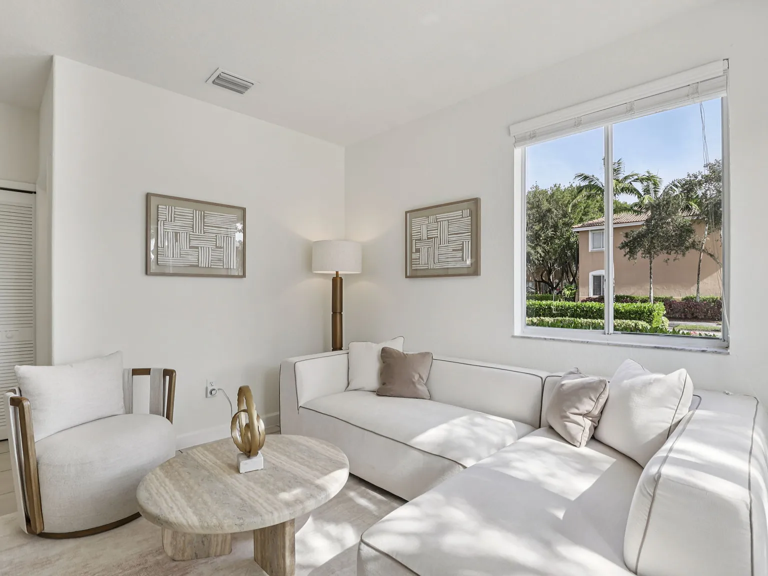 Seascape Pointe Townhomes — Photo 2