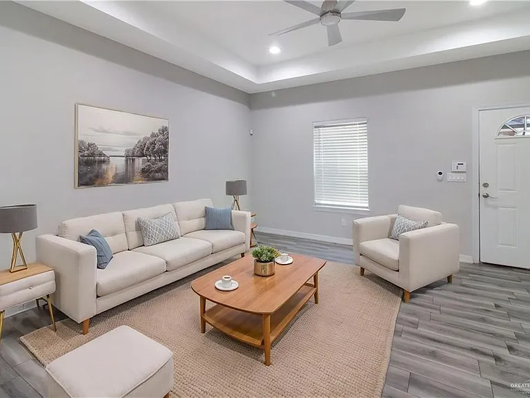 1634 Playa Dr #4 — Photo 4