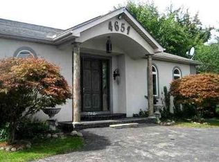 4651 Rochester Rd, Troy, MI 48085