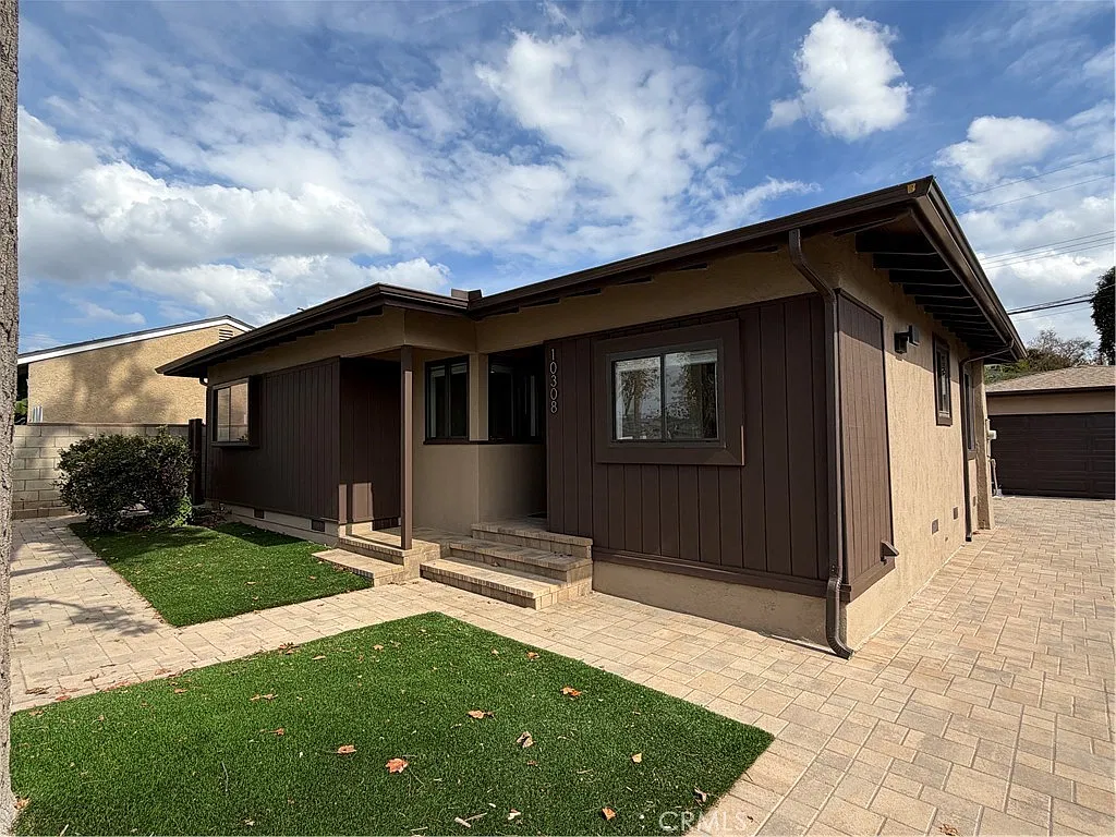 3 bed, 1420 sqft, $4,000 — Photo 1