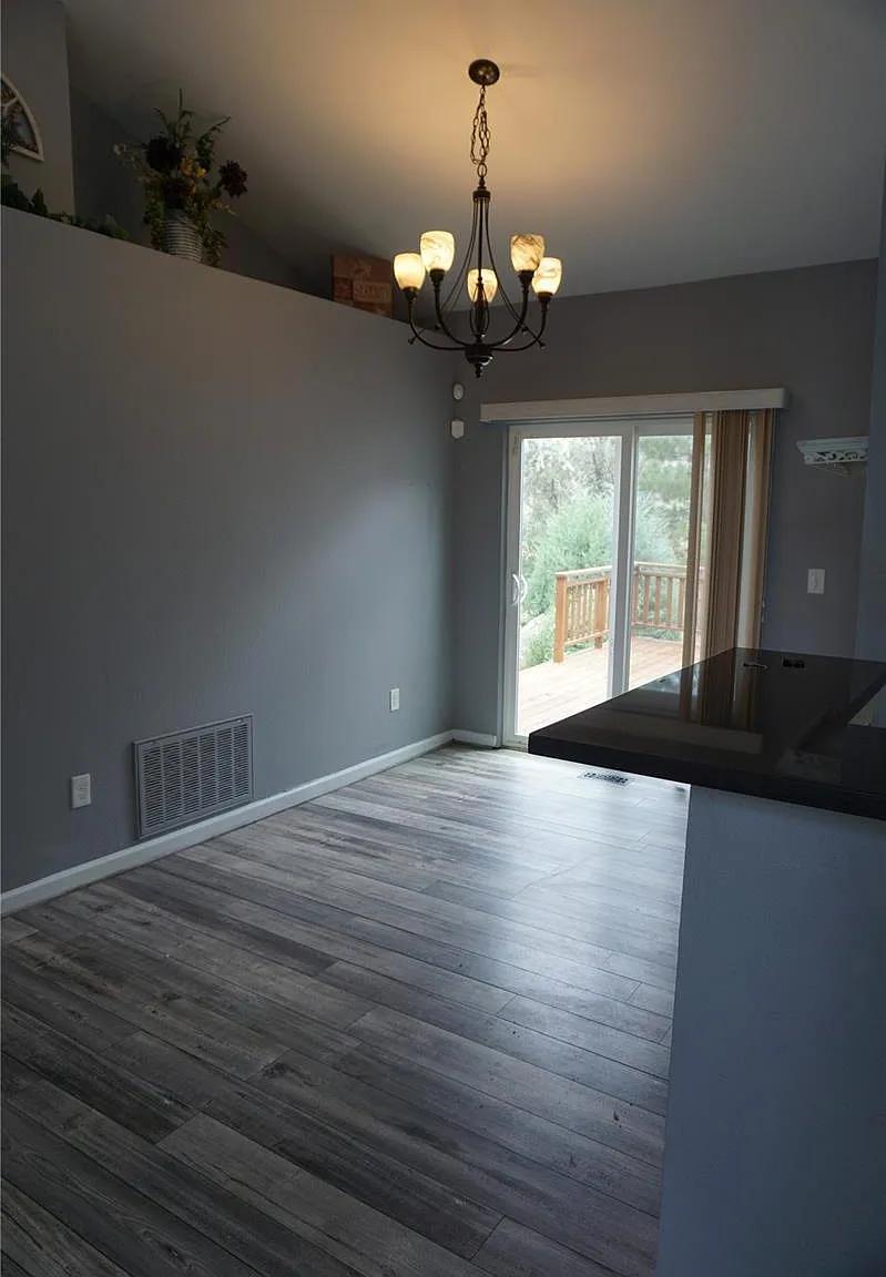 2 bed, 1.0 bath, 777 sqft, $2,375 — Photo 4