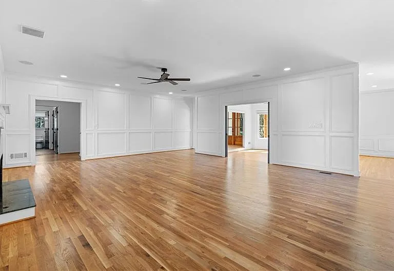 350 Kelson Dr — Photo 22