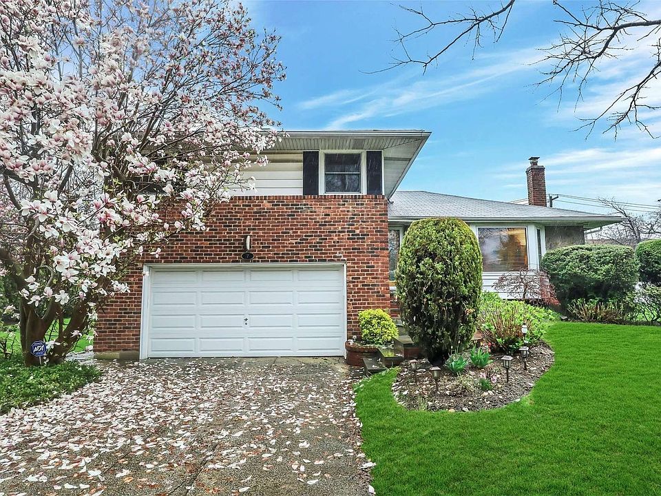 1st image of 7 Sparrow Ln