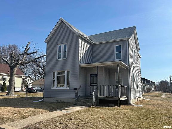 2nd image of 400 E Corrington Ave