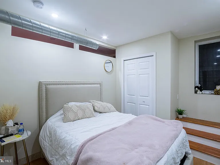 1122 E Passyunk Ave #1 — Photo 15