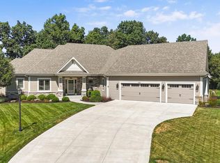 6219 S Delora Ct, New Berlin, WI 53151
