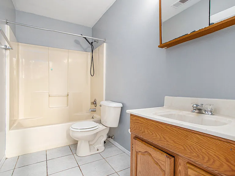 1210 California Ave — Photo 3