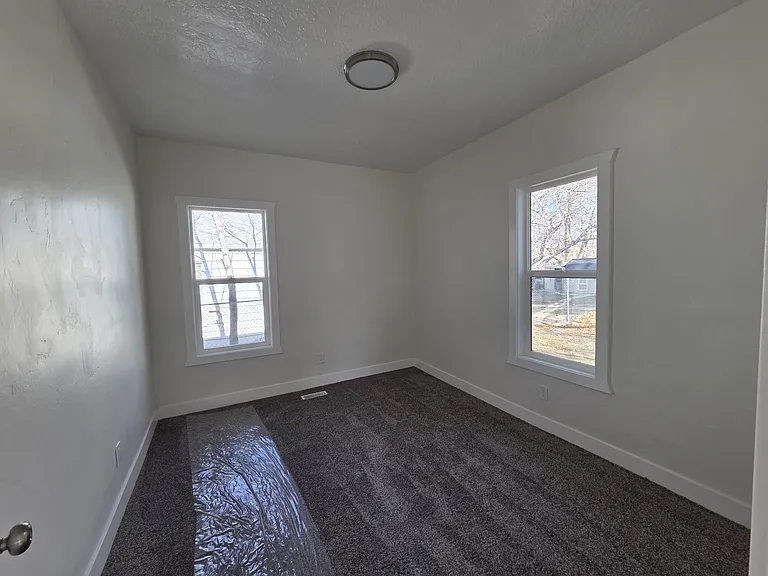 152 N 200th St W #A — Photo 4