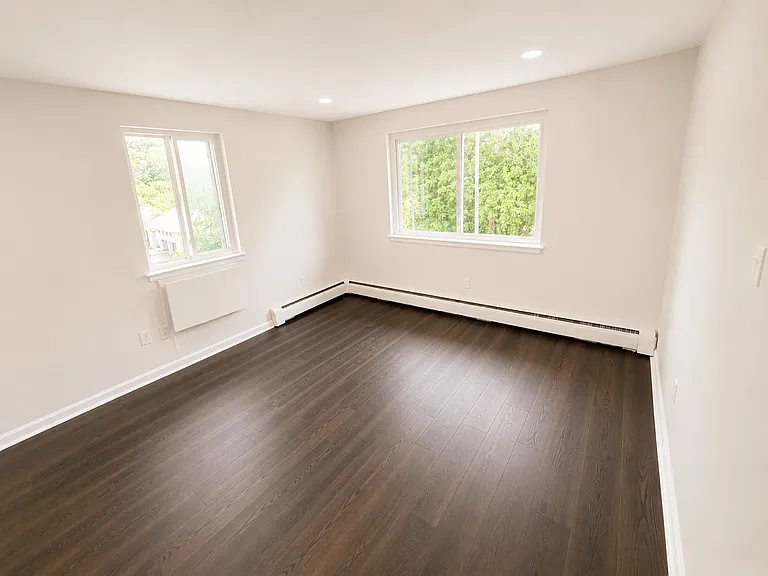 290 Washington St — Photo 10