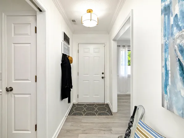 2190 Graystone Dr, Sumter, SC 29150