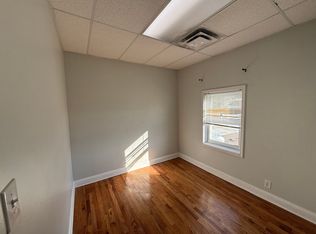 4805 W Irving Park Rd, Chicago, IL 60641