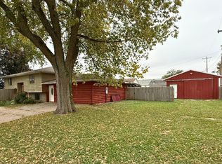101 W Nuckols St, Red Oak, IA 51566