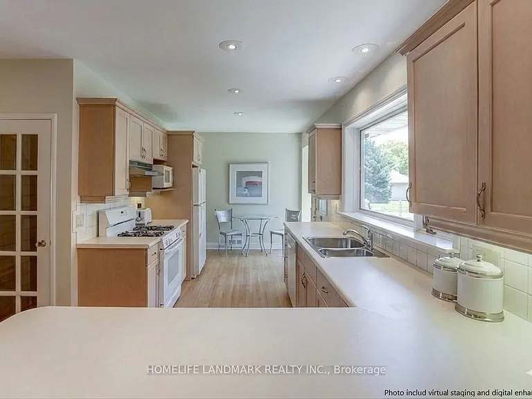 79 Anglesey Blvd — Photo 6