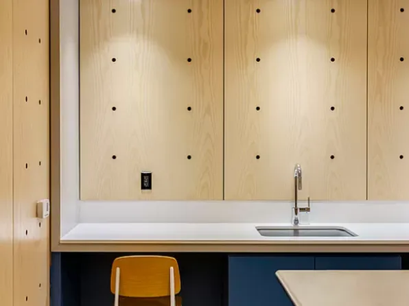 445 Grand Avenue image 31 of 38