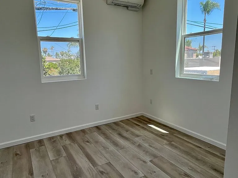 4118 Adams Ave #8 — Photo 6