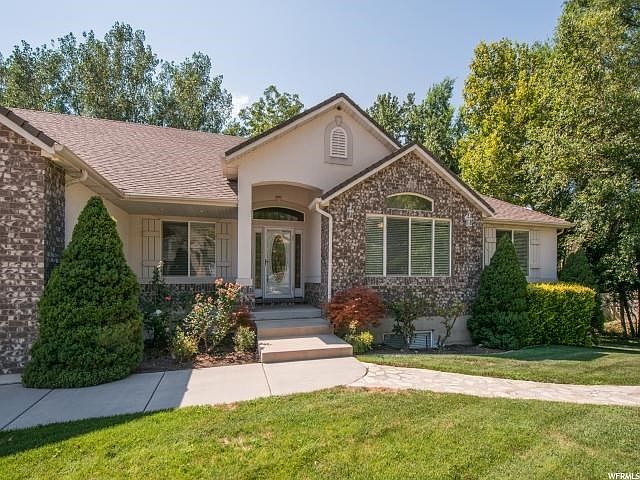 1st image of 966 S Davis Creek Ln