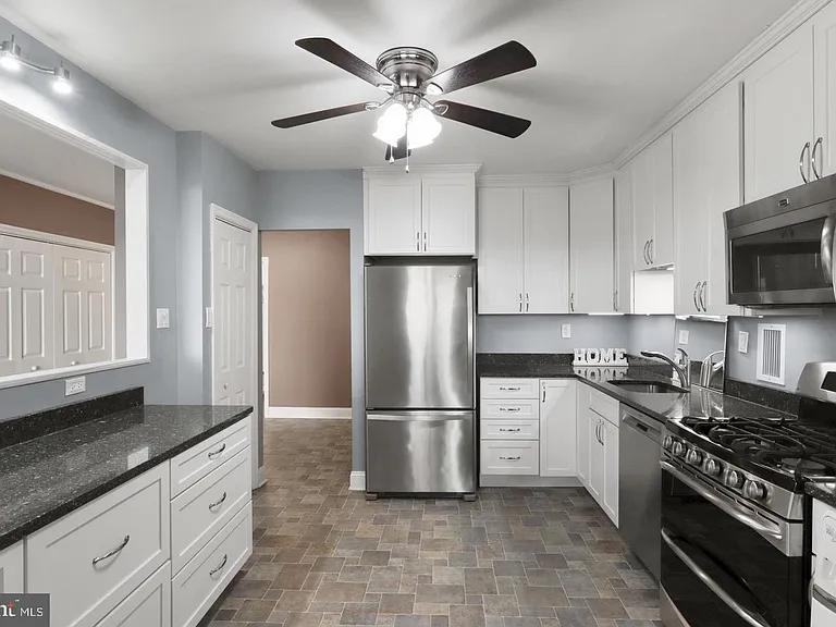 3701 S George Mason Dr #2414N — Photo 14