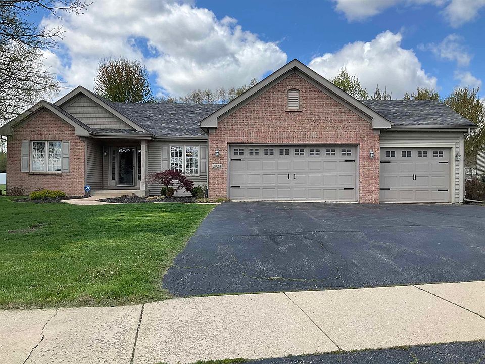 1st image of 2923 White Fox Ct