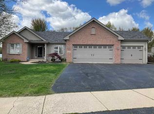 2923 White Fox Ct, Rockford, IL 61102