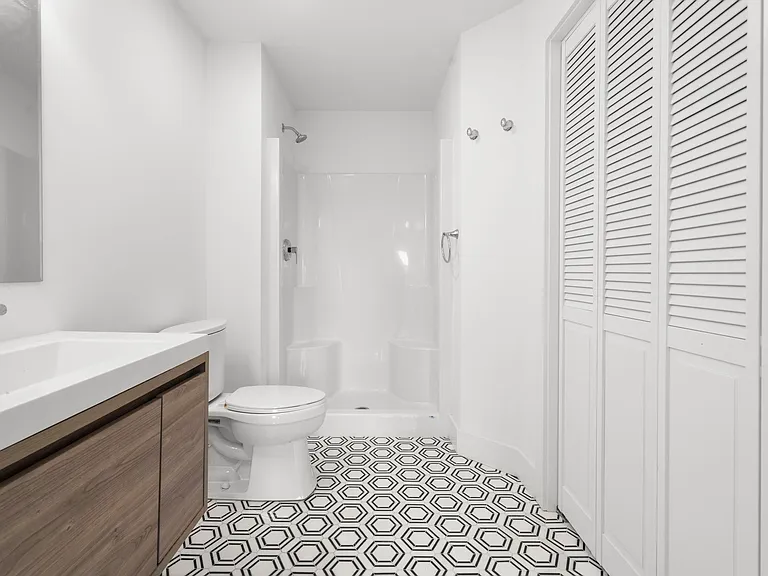 245 E Main St #10 — Photo 27