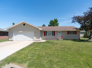 506 Elm St, Cornell, IL 61319