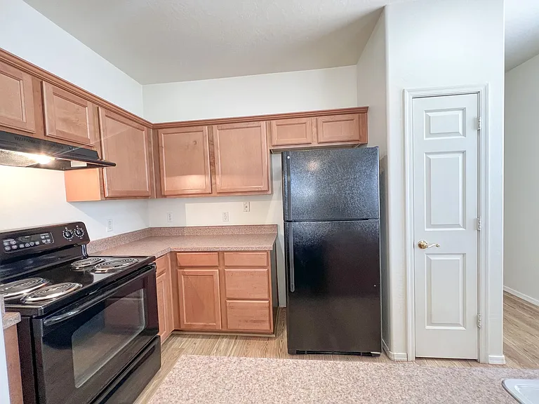 1715 Pinon Dr — Photo 5