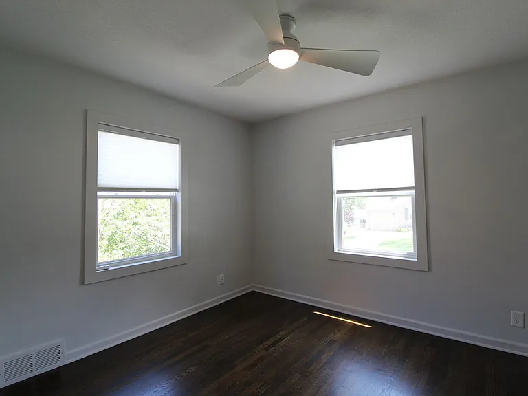 5739 Beverly Ln — Photo 12