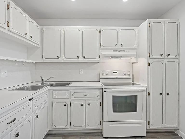 5335 NW 10th Ct #206 — Photo 28