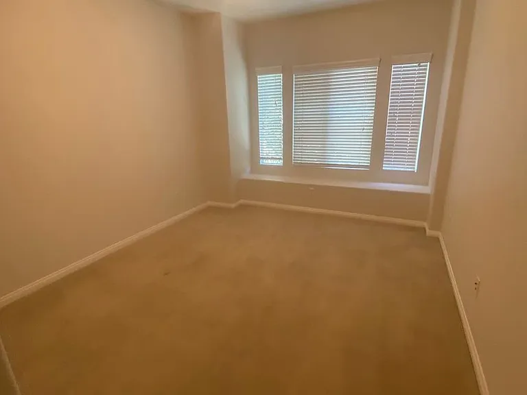4166 Laredo Ln #C — Photo 7