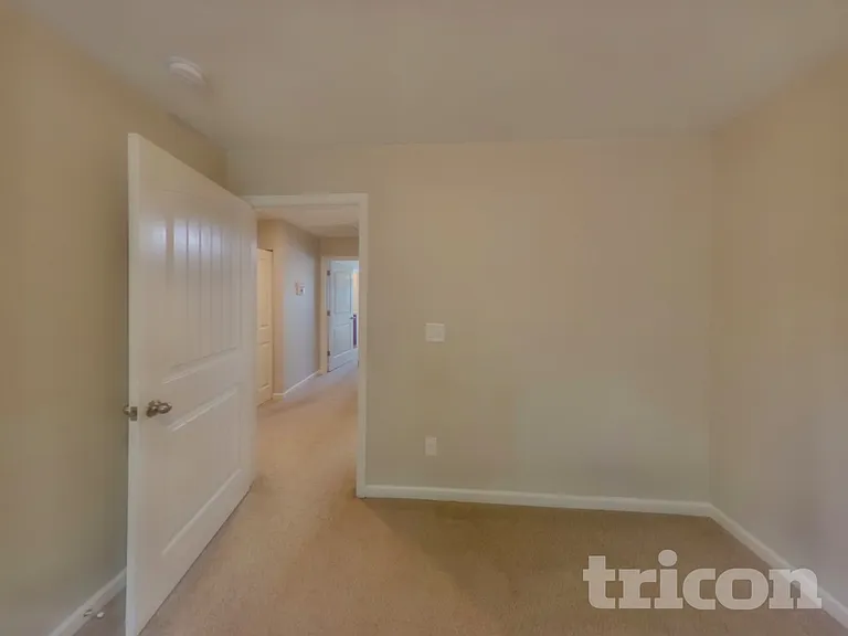 665 Dawsons Park Way — Photo 12