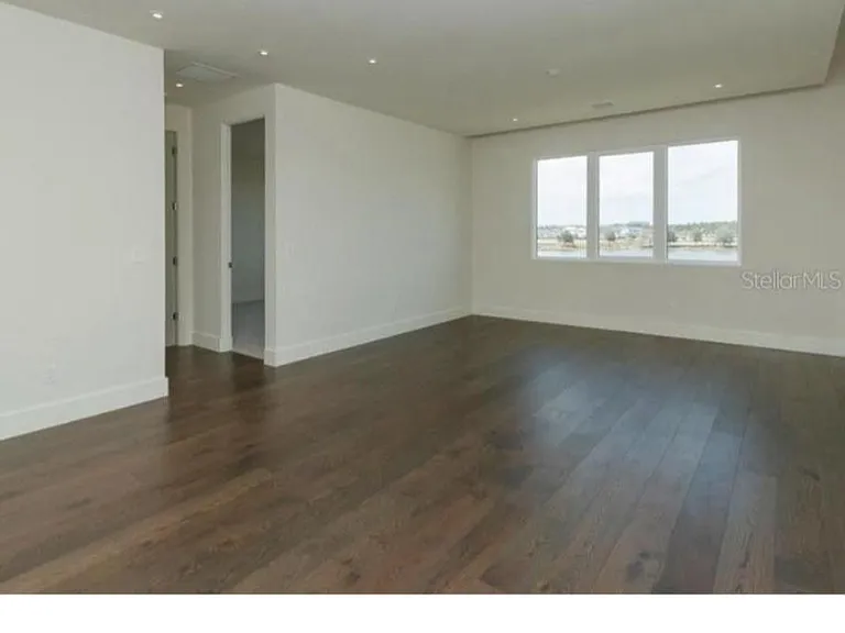 9414 Becker Ct — Photo 13