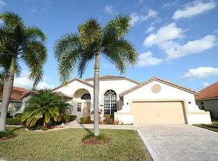 3240 Overlook Rd, Davie, FL 33328