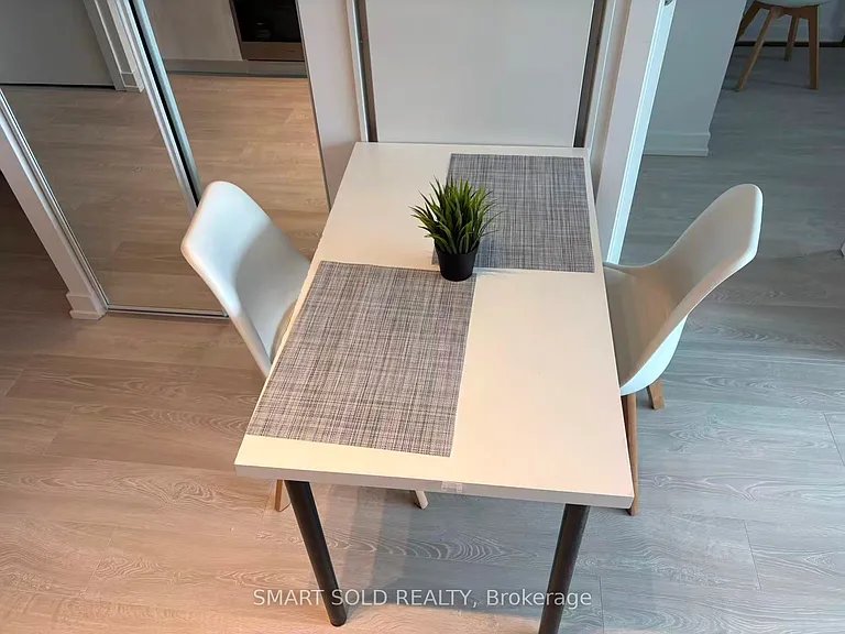 35 Parliament St #823 — Photo 27