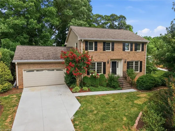 106 Stafford Oak Rd, Jamestown, NC 27282