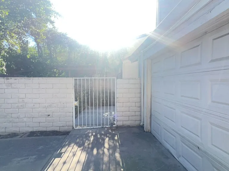 2220 Jason Way — Photo 3