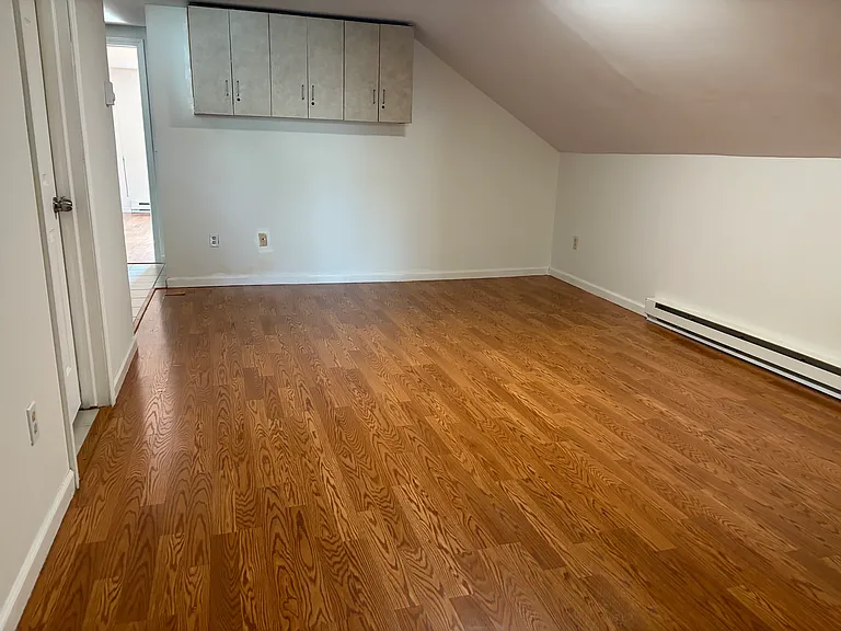 21 Nichols St #3 — Photo 4