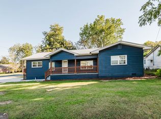 69 Liberty St, Hawkinsville, GA 31036