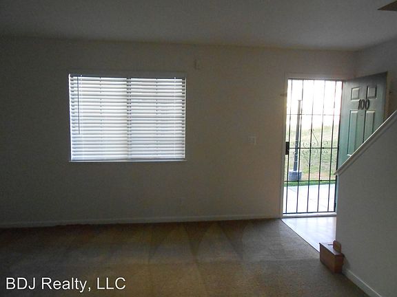 5th image of 7077 Burcot Ave #F100