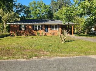 1605 Roberson St, Dublin, GA 31021