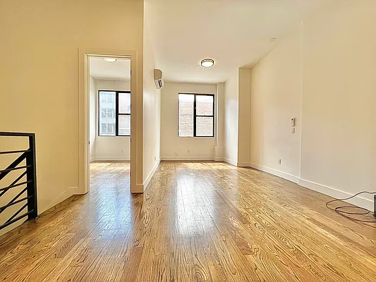 Rented by Doorway NYC, LLC | media 26