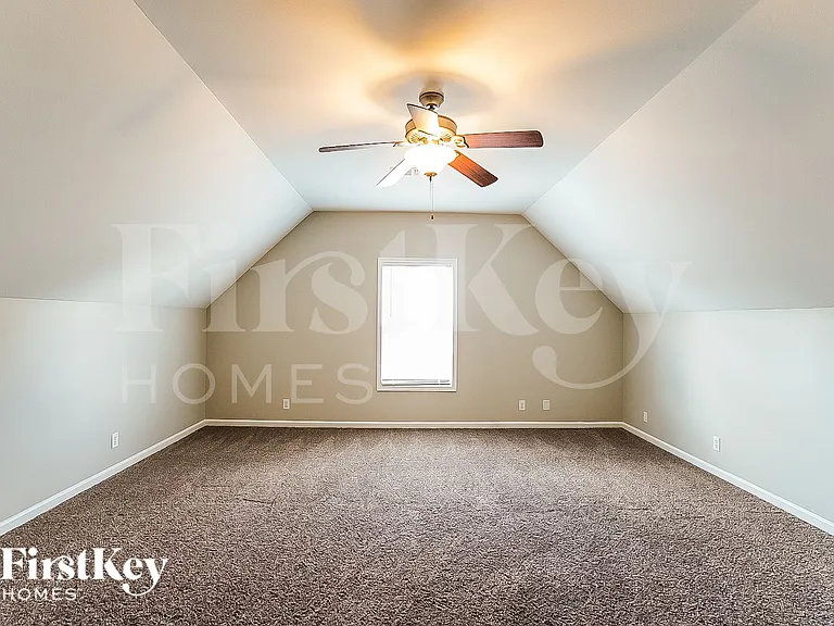 3745 Nadia Dr — Photo 12
