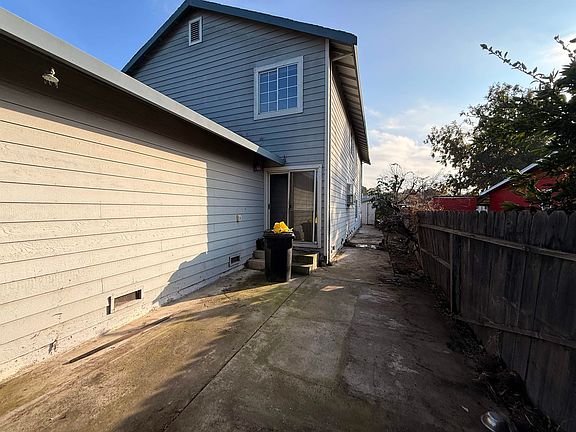 4th image of 471 Delta Rd