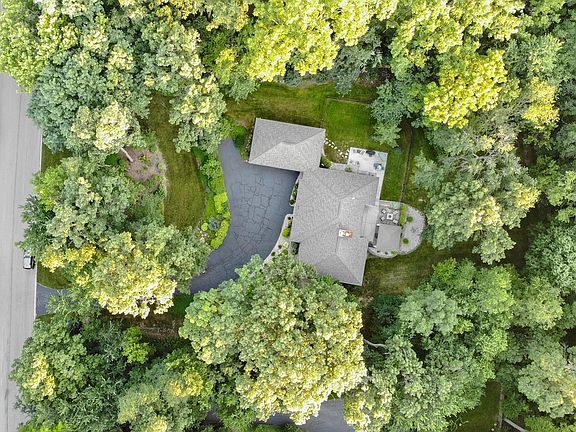 3rd image of 9038 Sheringham Dr
