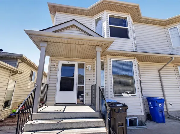 108 E Kodiak Cres, Wood Buffalo, AB T9K 2L8