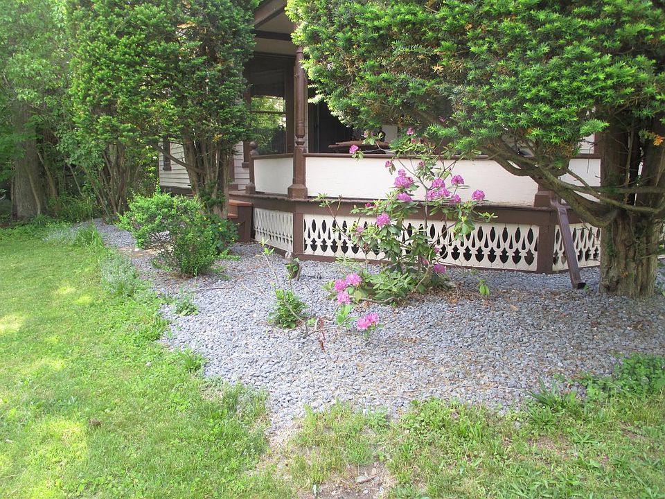 75 Elm St, Oneonta, NY 13820 Zillow