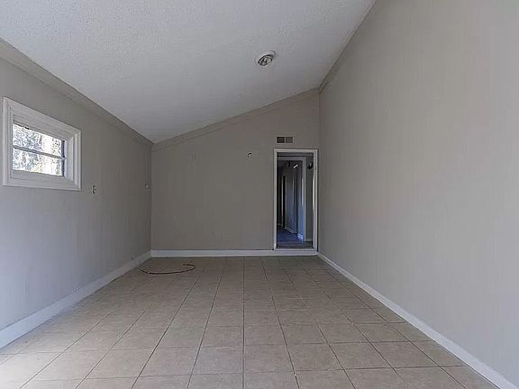 3rd image of 3119 Tyndall Dr