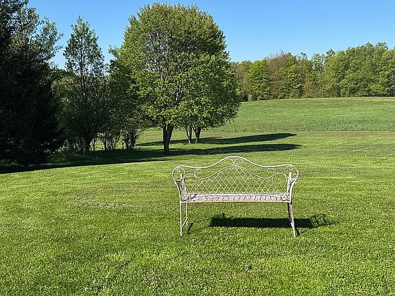 4th image of 10920 Phillipsville Rd