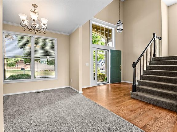 4th image of 2901 SE Bingham Dr